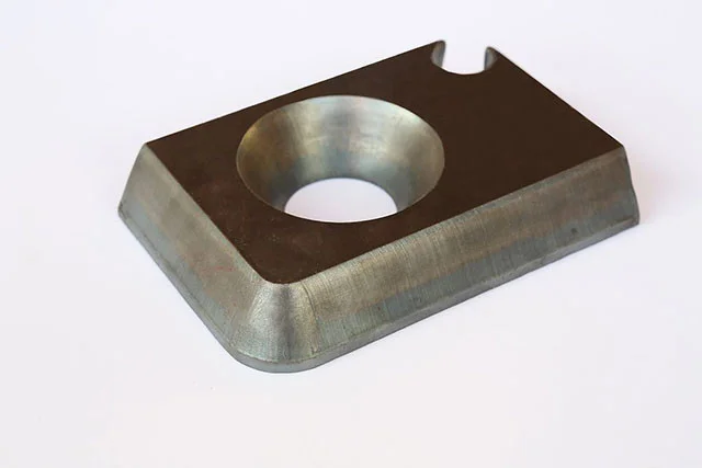 High Precision Beveling Automatic Loading Fiber Laser Cutting Machine for Sheet Metal Industry Steel Laser Equipment