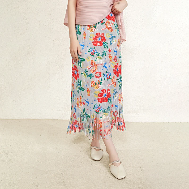 2023 New Miyake Polyester Fabric Slit Design Straight Skirt High Waist Tassel Stitching Color Fashion Women Pleated Skirt