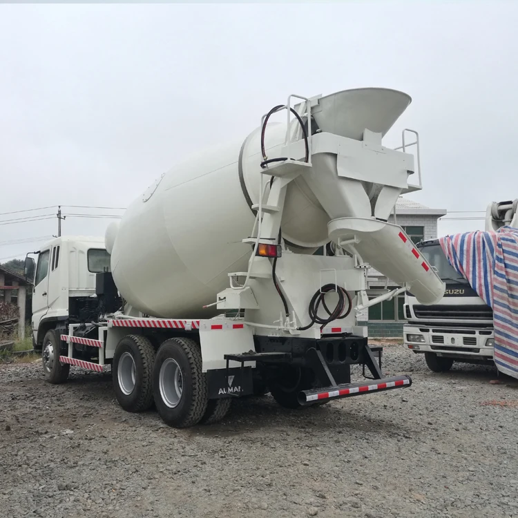 Renew and used second hand small cbm self-loading concrete mixer Fuso  truck 10m3  Huajian brand