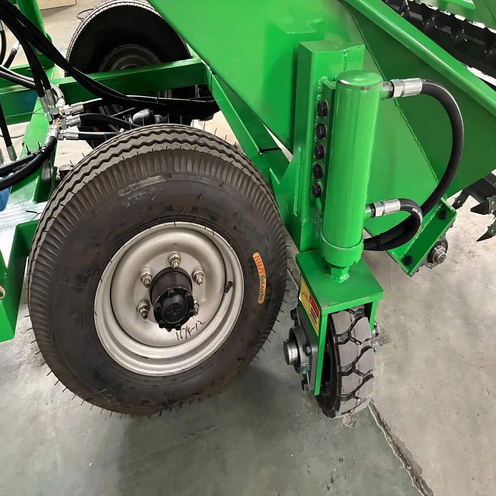 Automatic fodder conveyor for farm and pastureSilage reclaimerforPasture feeding equipment