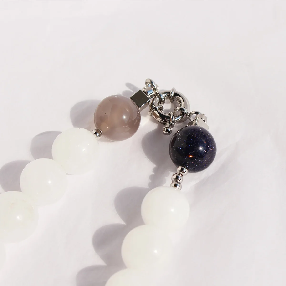 European and American fashion white moonlight natural stone necklace new Chinese dream star agate beaded collarbone chain 807