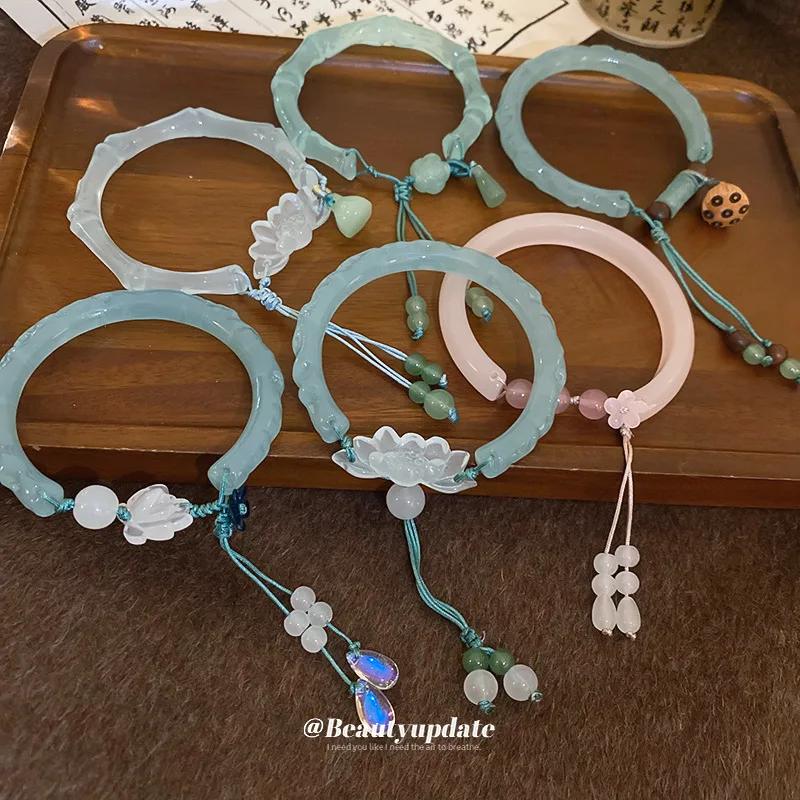 New Chinese Style Lotus Resin Bracelet Fashion Temperament Personal Influencer Same Wholesale