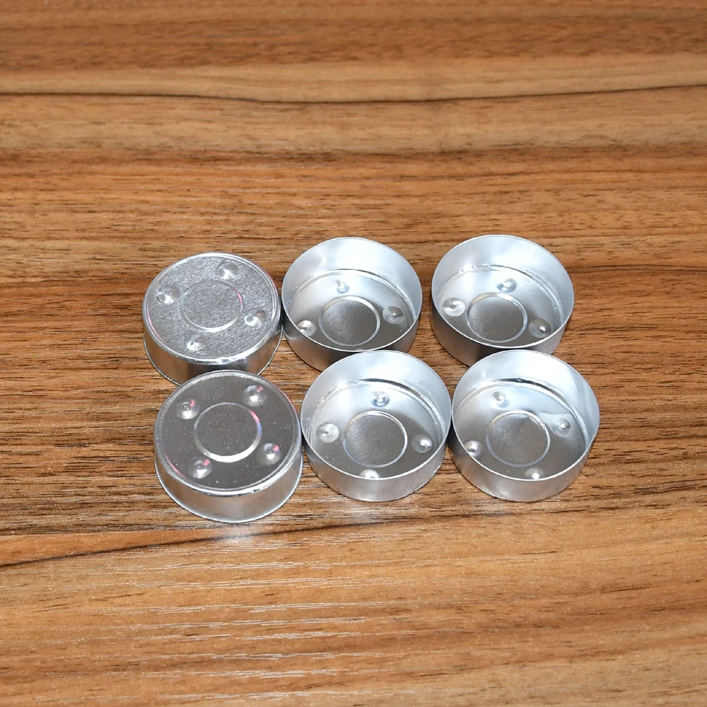 wick center device for making candle