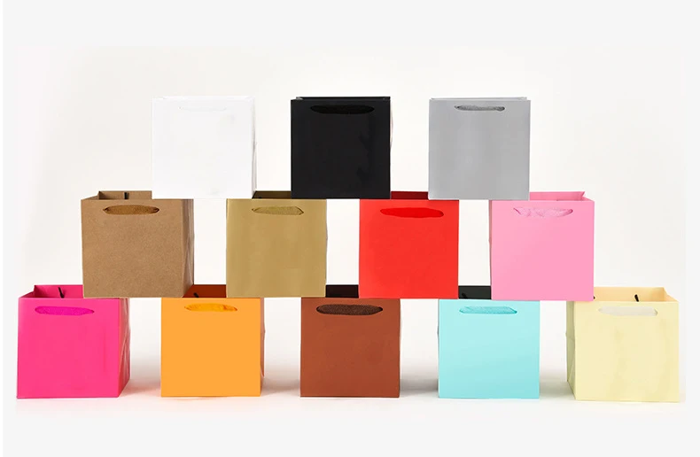 Custom Logo Shopping Various Color Blank Clothing Shoe Oem Kraft Wedding Gift Packaging  Paper Gift Bags With Handle