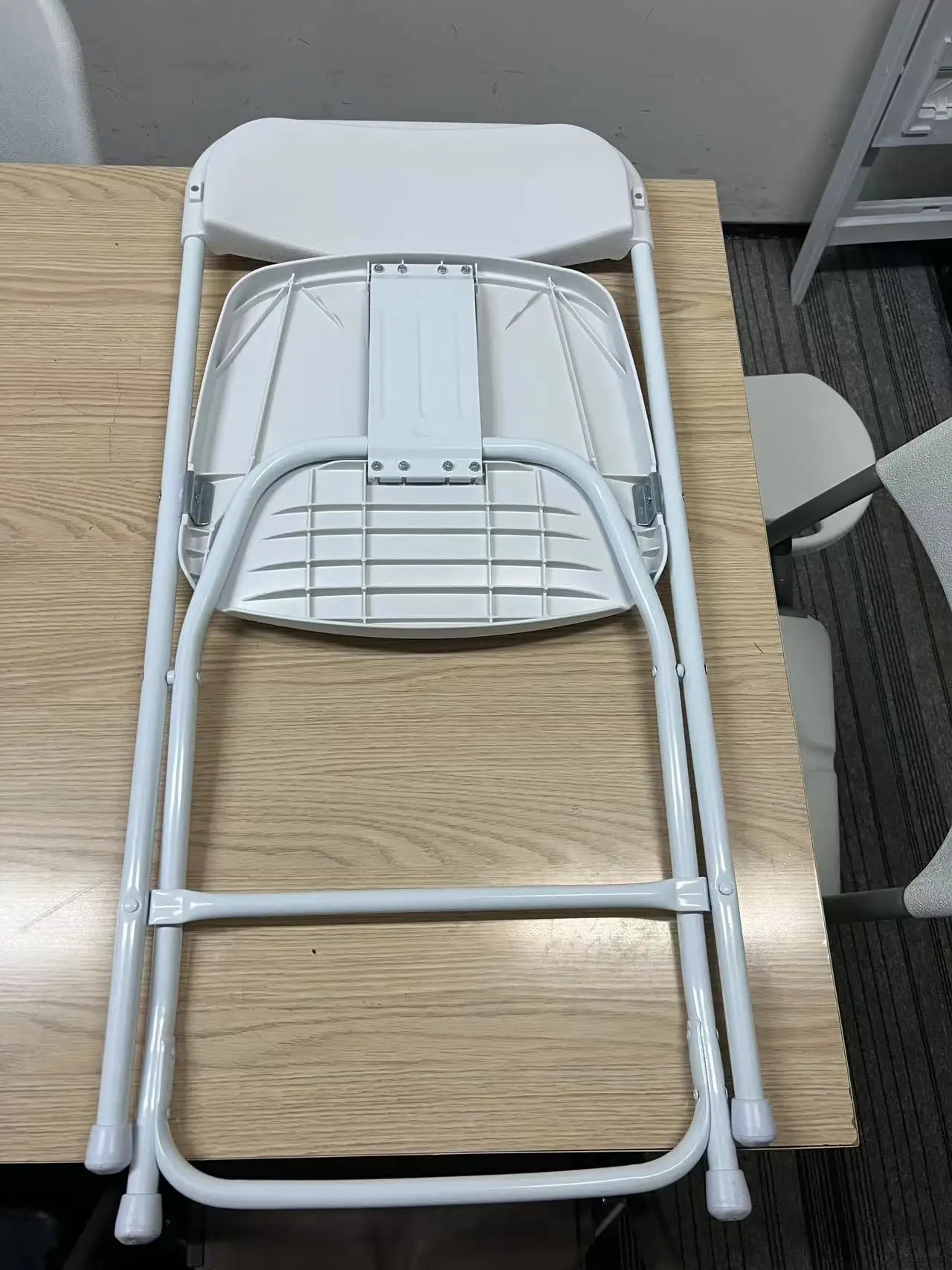 Durable and sturdy plastic material, breathable folding tables for events multi-purpose white folding chairs