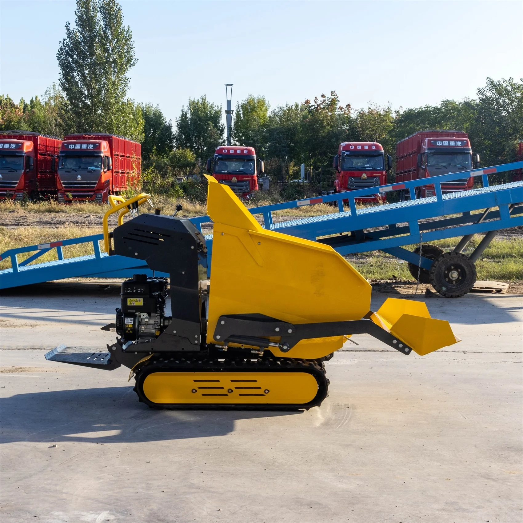 Gasoline Diesel Engine mini dumper garden mini dumper strong carrying capacity