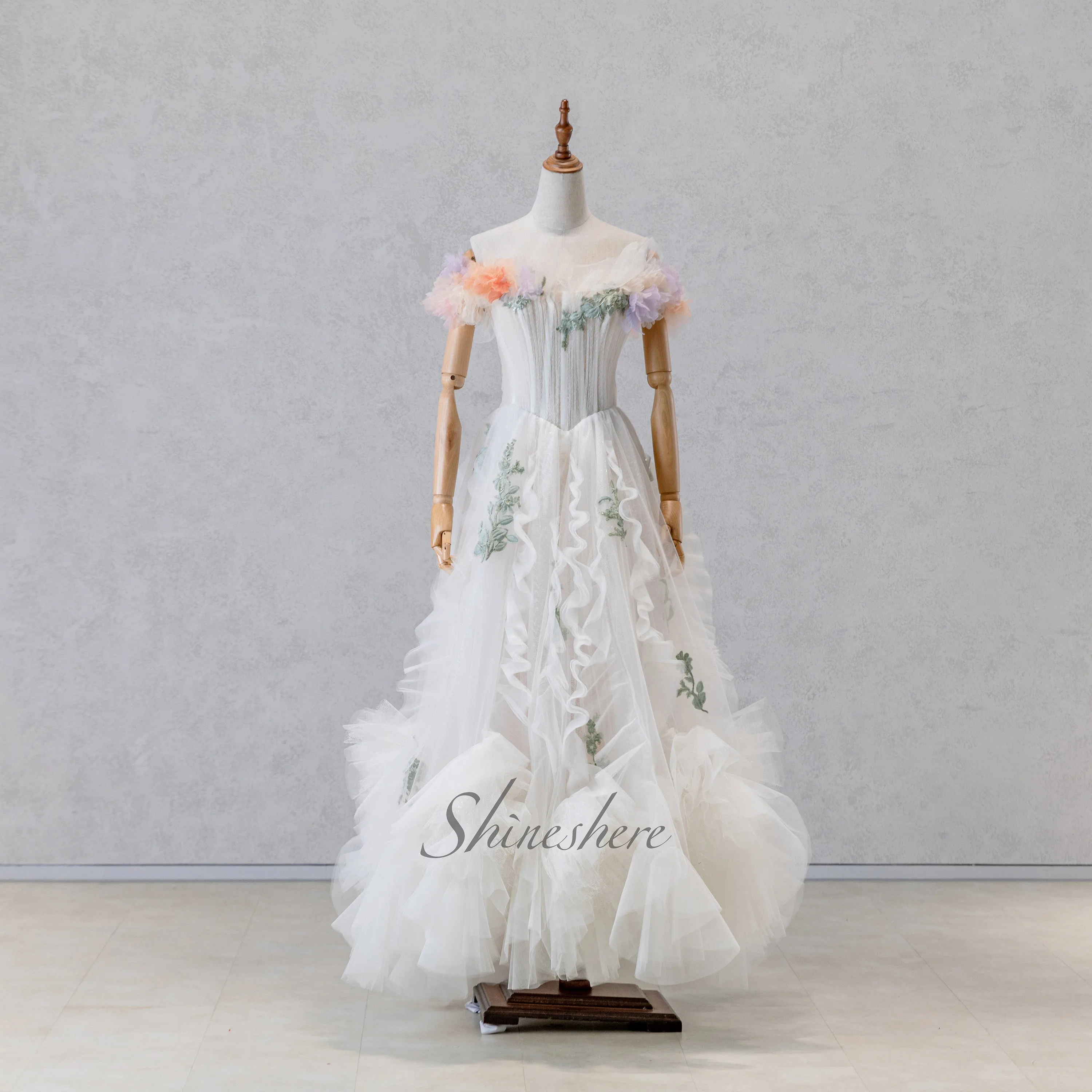 Новая коллекция лиф с открытыми плечами и 3d цветами плиссированный дизайн марлевые оборки ТРАПЕЦИЕВИДНОЕ свадебное платье