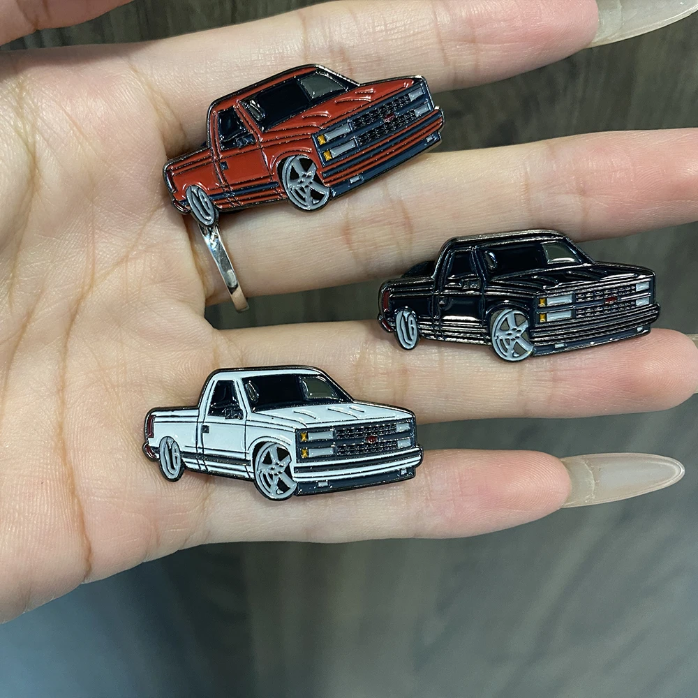 High Quality Personalized Metal Crafts Custom Logo Truck Car Pin Badge Soft Enamel Lapel Pin For Clothes