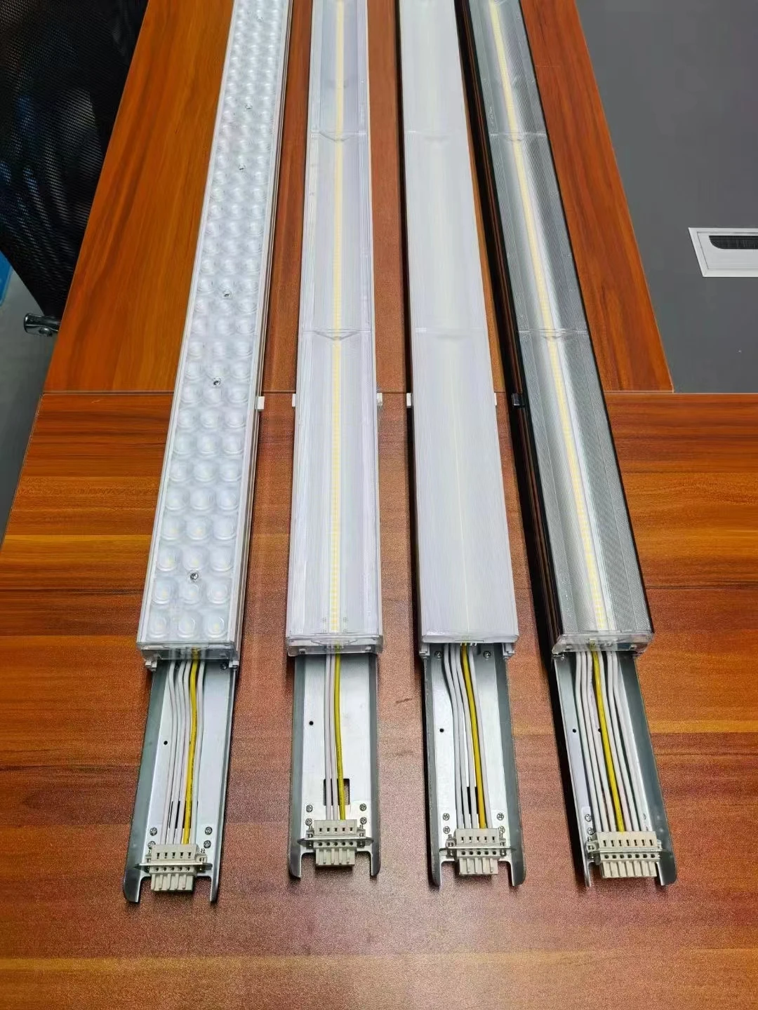 High Quality Aluminum Waterproof 40w Led Pendant Linear Light Aluminum Trunking Rail Led Pendant Lighting Led Linear Light