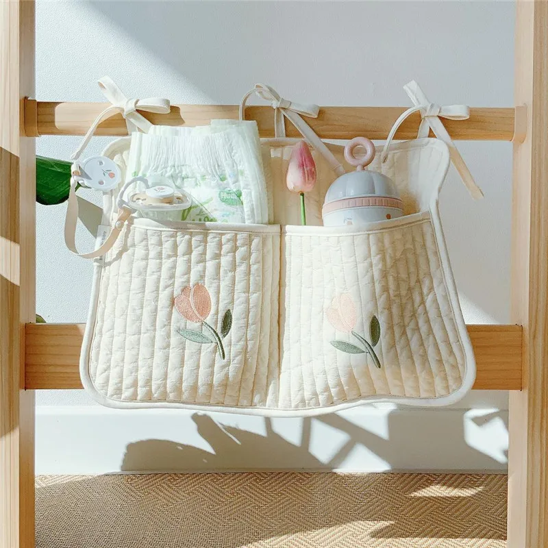 Lovely Embroidered Baby Nursery Organizer Baby Bed Detachable Organizer Hanging Storage Bags for Crib Bedside
