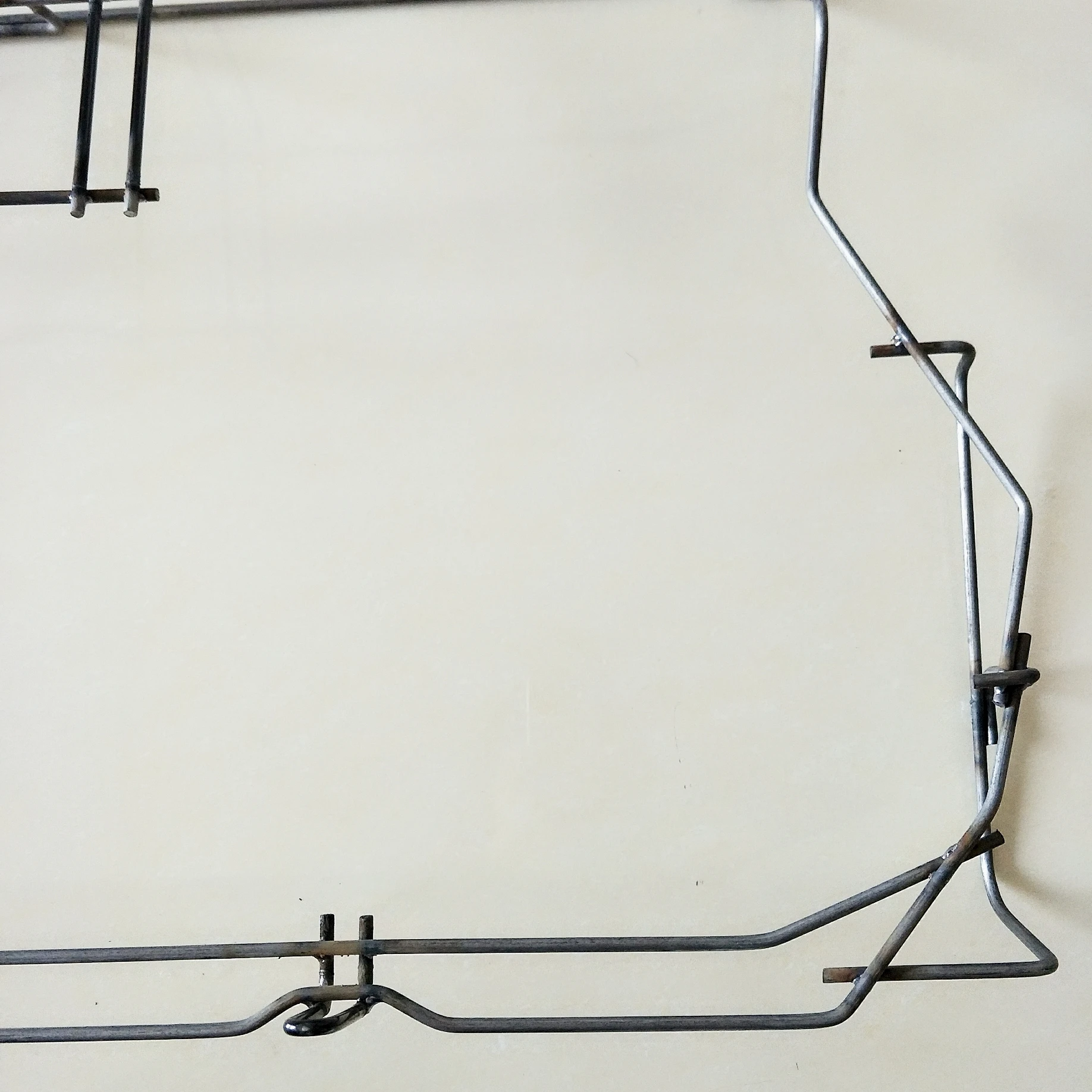 Customized Truck Seat Metal Parts Welding Wire Forms Bending Car Spring Frame