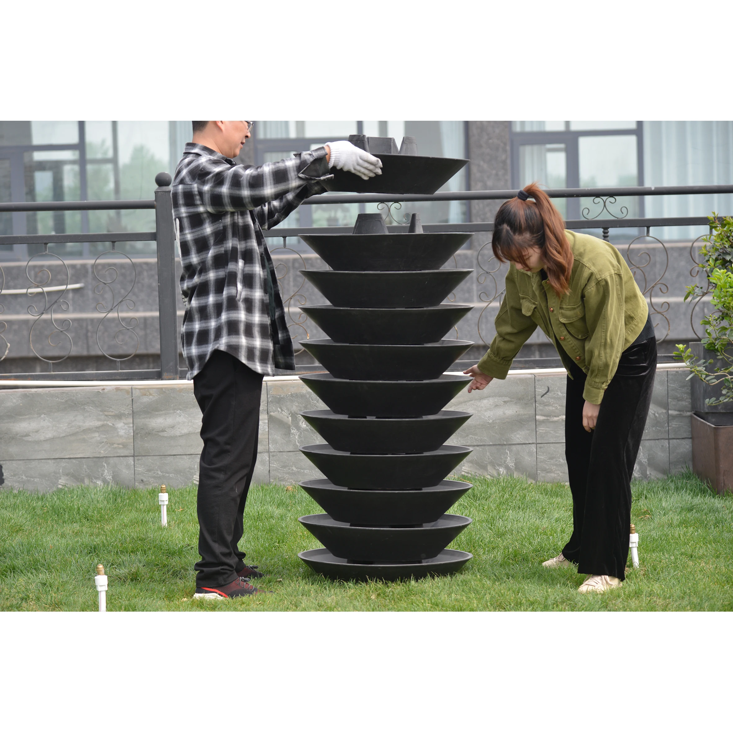 Greenship Vertical Easy to Install Potted Planter Tower for decoration