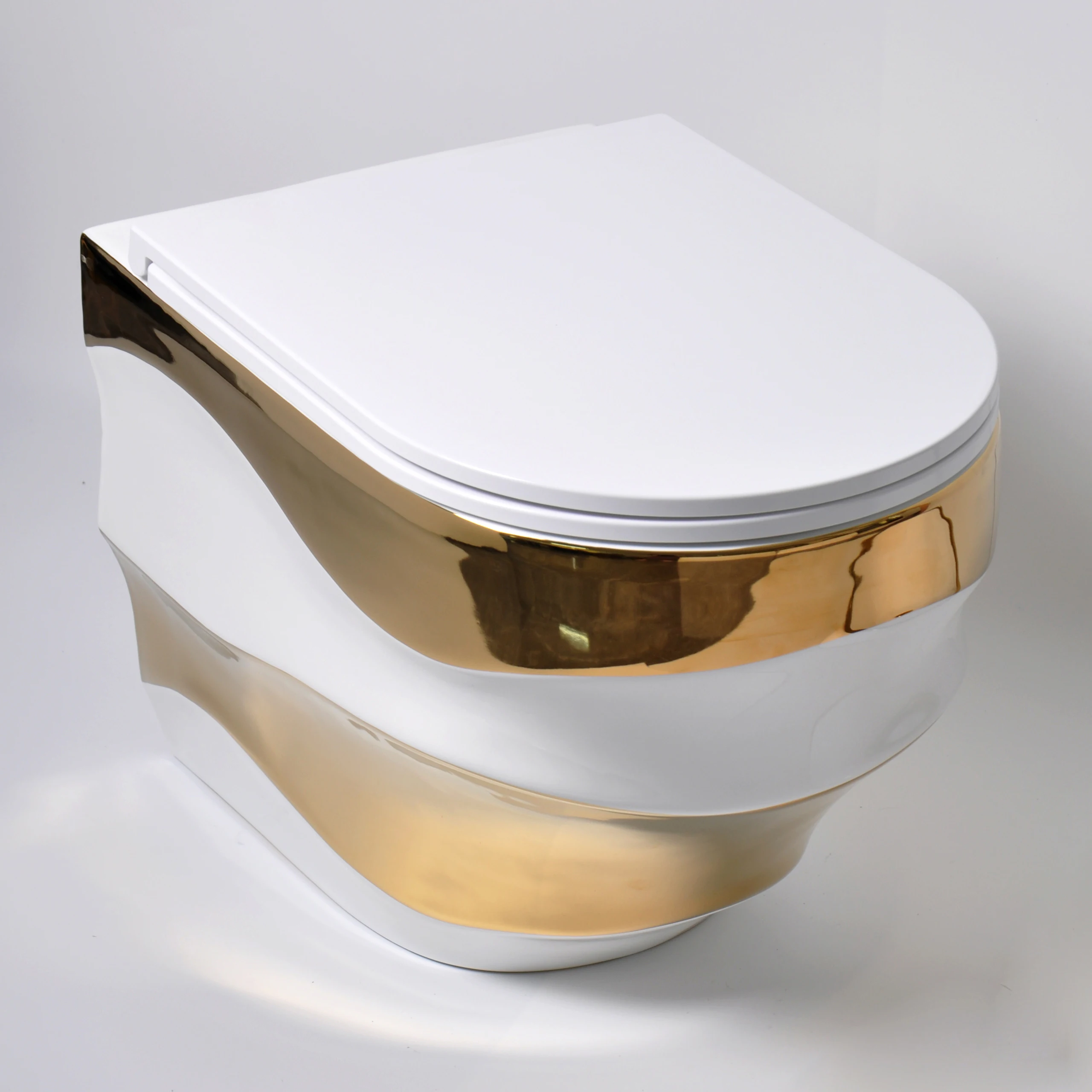 High quality Ceramic Sanitary Ware  Bathroom Wc Wall Mounted Toilet Bowl Luxury Gold Plated Wall Hung Toilets