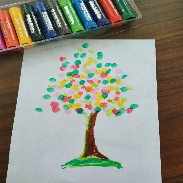 MeiduGaga 12 classic colors quick drying mess free solid paint sticks solid tempera paint sticks crayon set kit pastel