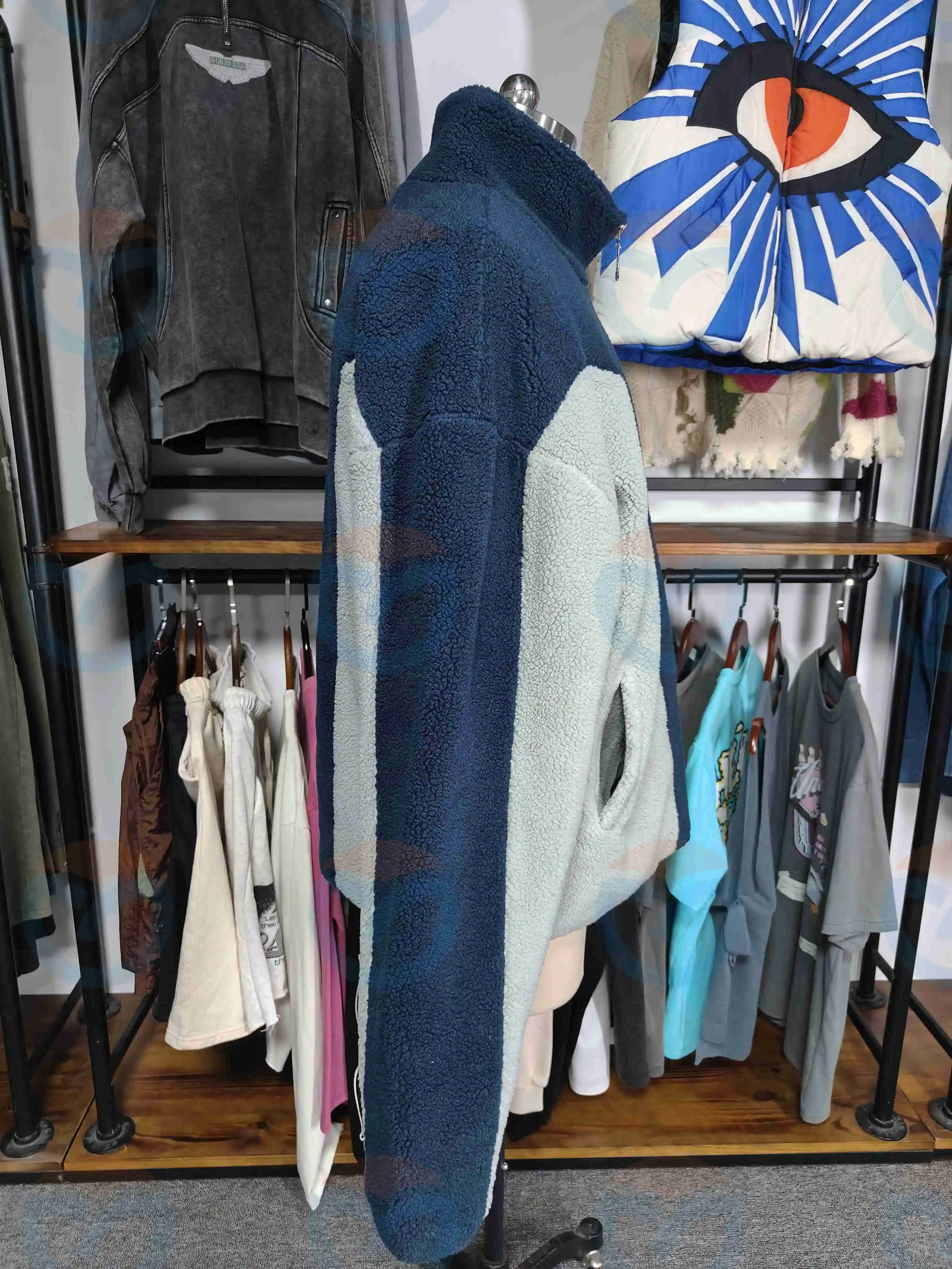 Custom OEM/ODM  Embroidered logo graphic  fleece jacket full zip up Sherpa lining oversized patch polar fleece jacket for man