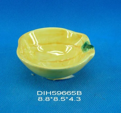 Hand-painted ceramic red shaped dish for home/kitchen decoration