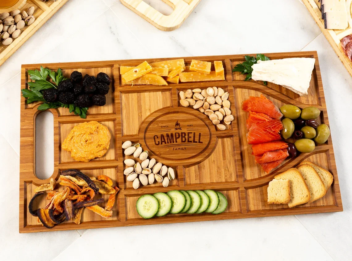 Wholesale Personalized Bamboo Large Charcuterie Board Meat Platter Design Cheese Serving Tray  in Stock