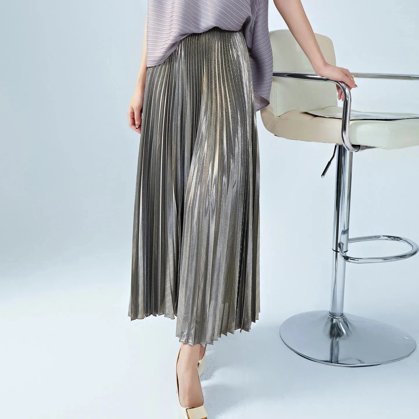 Custom High Quality Fashion Clothes Polyester Satin Plain Silver Color Women Pleated Skirt