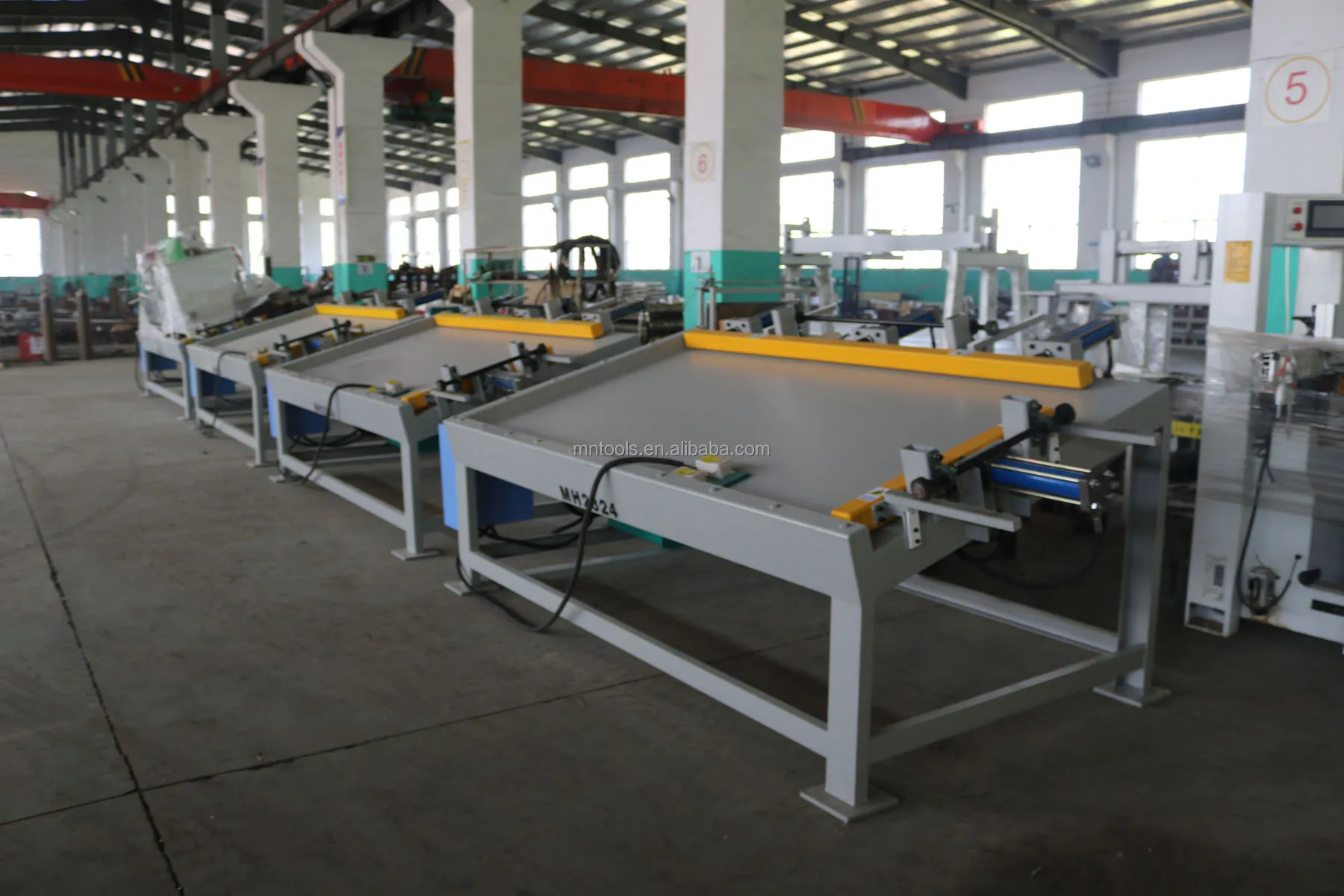 Монтажный пресс для дверной рамы