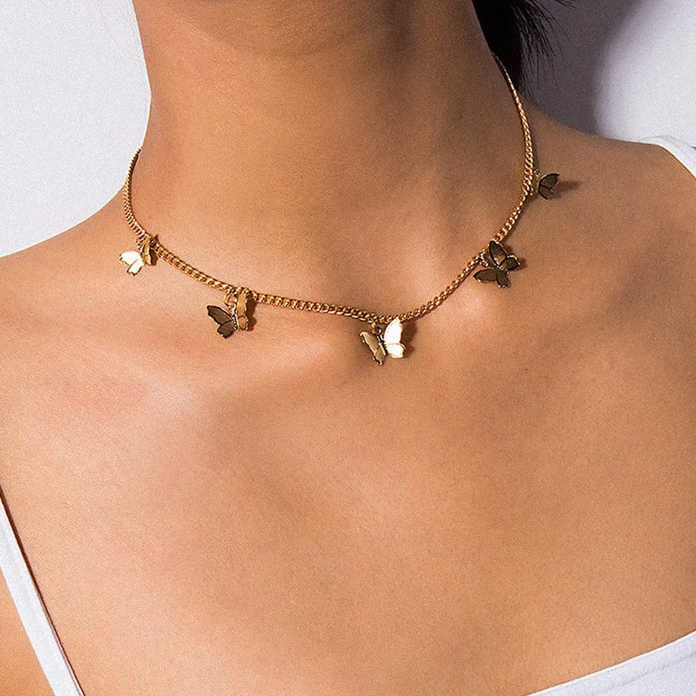 Exquisite temperament, small and delicate butterfly necklace, fashionable and exquisite collarbone chain for women