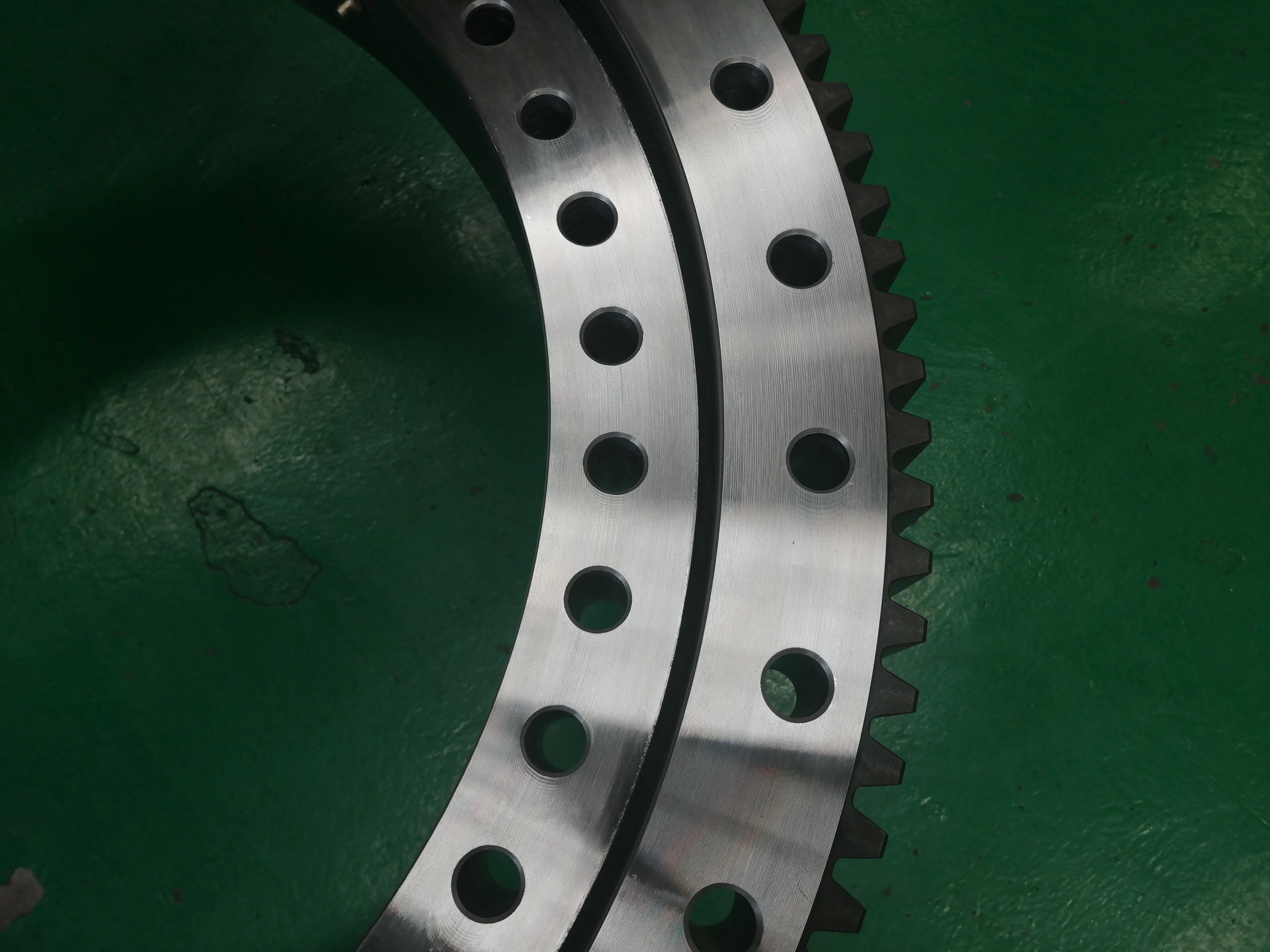 High Quality Rotary Slewing Bearing with External Gear