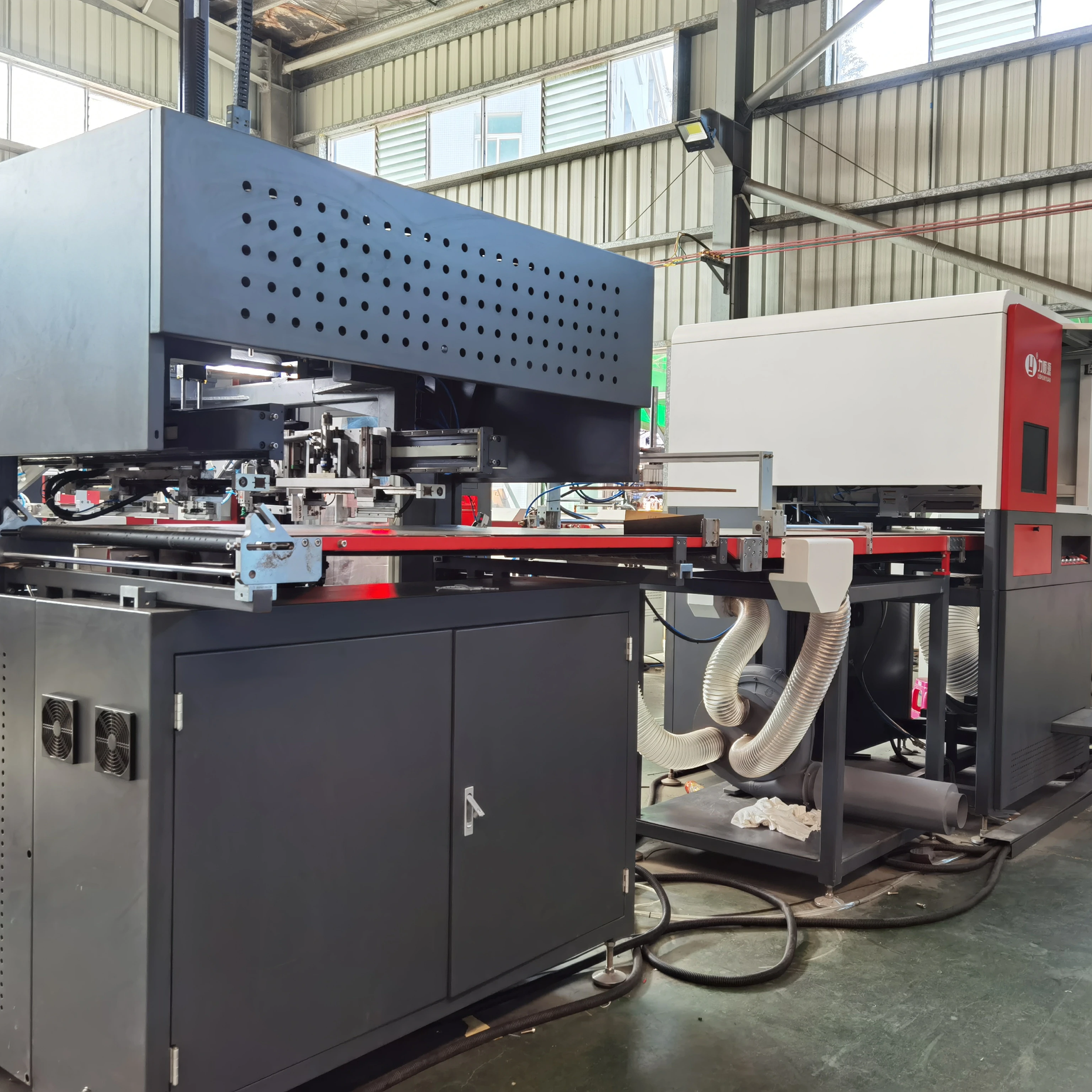 Intelligent Fully Automatic Rigid Box Production line for small boxes