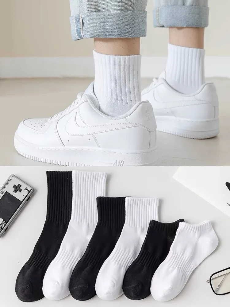 Unisex Compression Crew Length Cotton Socks Black and White Breathable Knit for Spring with Logo on Bottom Cuff for Running