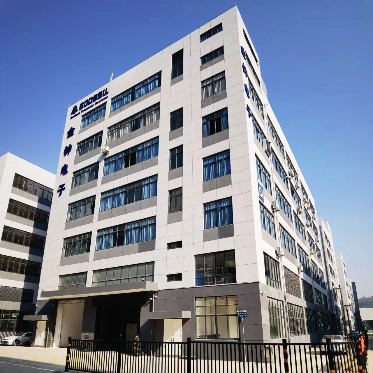 ODM Custom High Quality 3 Phase 1.5Kw New Solar Pump Inverter For 1Hp Water Pump