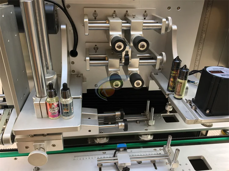 Automatic Shrink Sleeve Bottle Labeling Machine for PVC Neck Body Sleeve Labeling PET Label