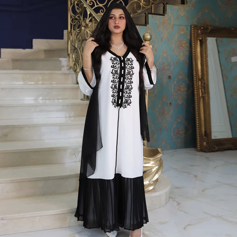 2021 White Black Muslim Middle East Dubai Women Embroidered Chiffon Long Robe Dress Jalabiya Abaya Kaftan Caftan Gown