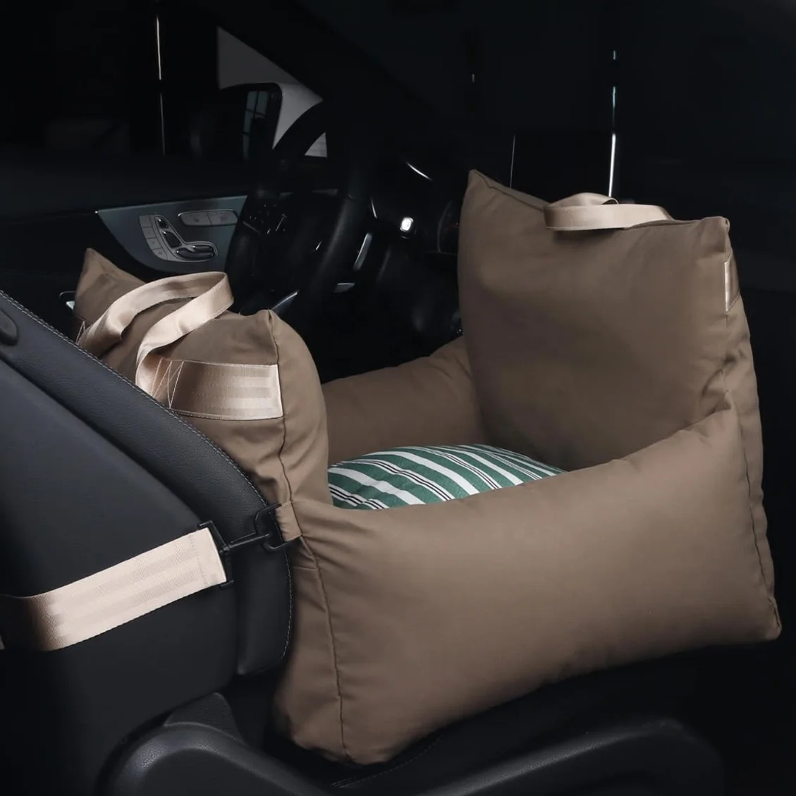 
Pet Car Seat Cover Outdoor Dog Bed Pet Bed in House Dog Car Seat Cover Pet Booster Travel Bed Dog Car Seat 