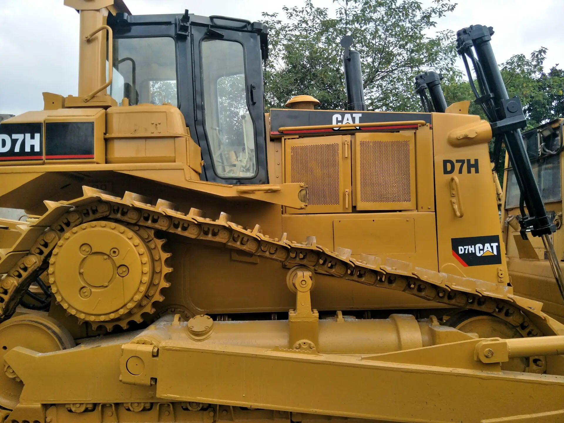 Second-hand Special Japan Made D7H D7R D6H Used Good Condition Crawler Dozer Bulldozer