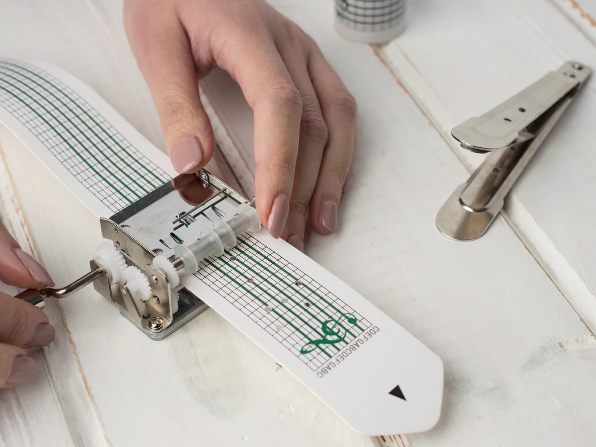 DIY 15 note paper music box movement puncher blank tape wholesale