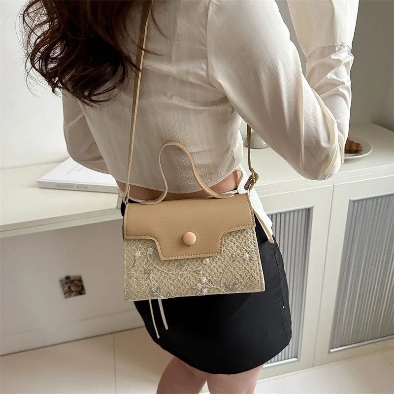 Rattan Straw Bag Fashion Woven Handmade Braid Crossbody Bag Large Capacity Messenger Bag Summer Beach