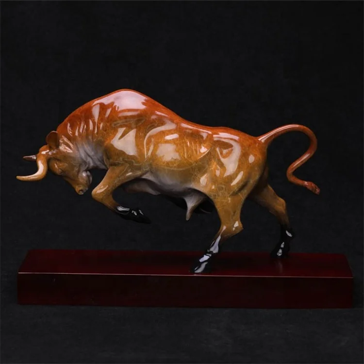 2024 New Bronze Statue Bronze Bull Sculpture Outdoor Art Sculpture Decoration Bull Sculpture For Sale