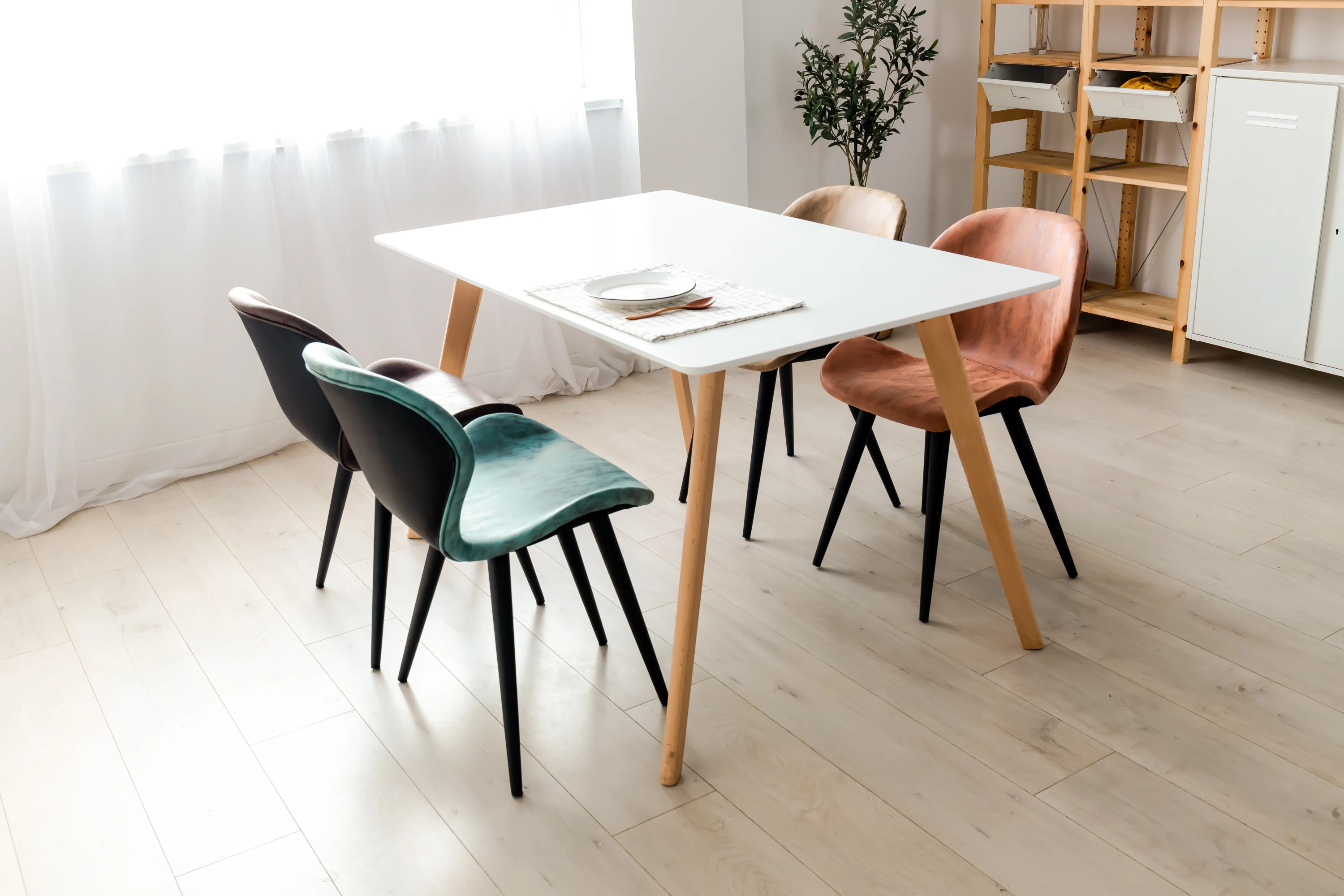 
Top Wholesale luxury dining room furniture multicolor dining chairs with durable legs 