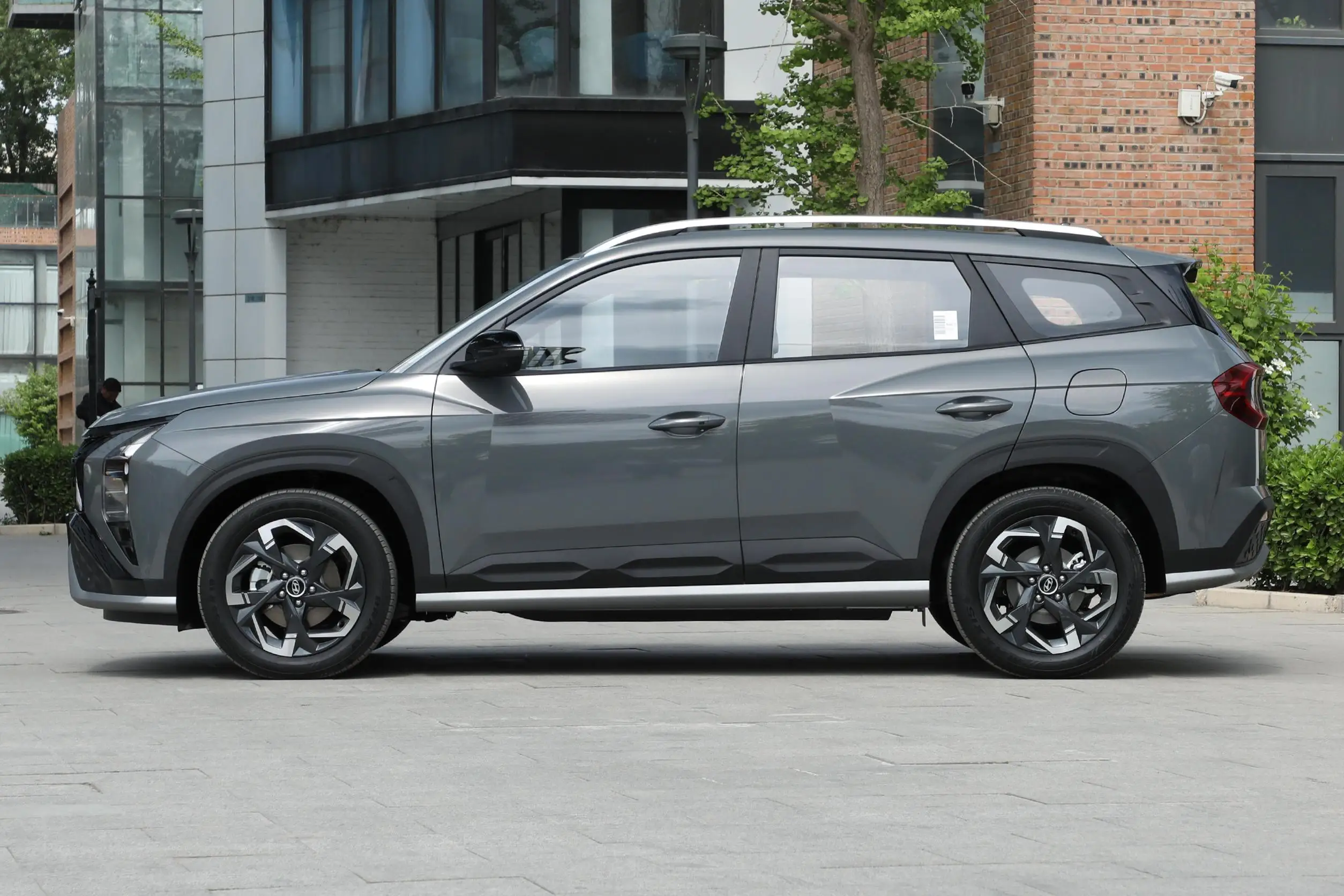 Hot Selling Petrol Car Brand New Hyundai Mufasa Ix35 2.0l Top Ultimate Edition 5 Seater Suv