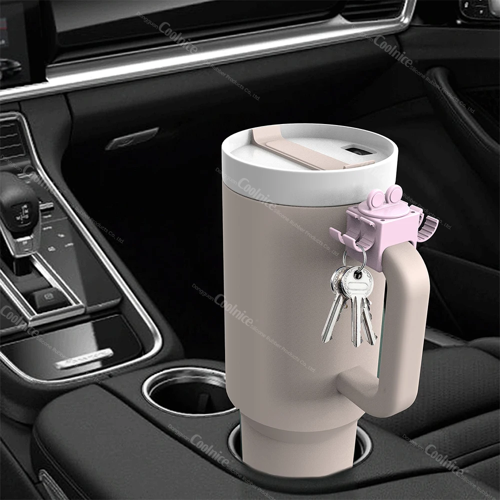 New Products Silicone Water Bottle Lipstick Clip  Double Sided Hook Chapstick Lip Balm Holder Water Bottle Accessories