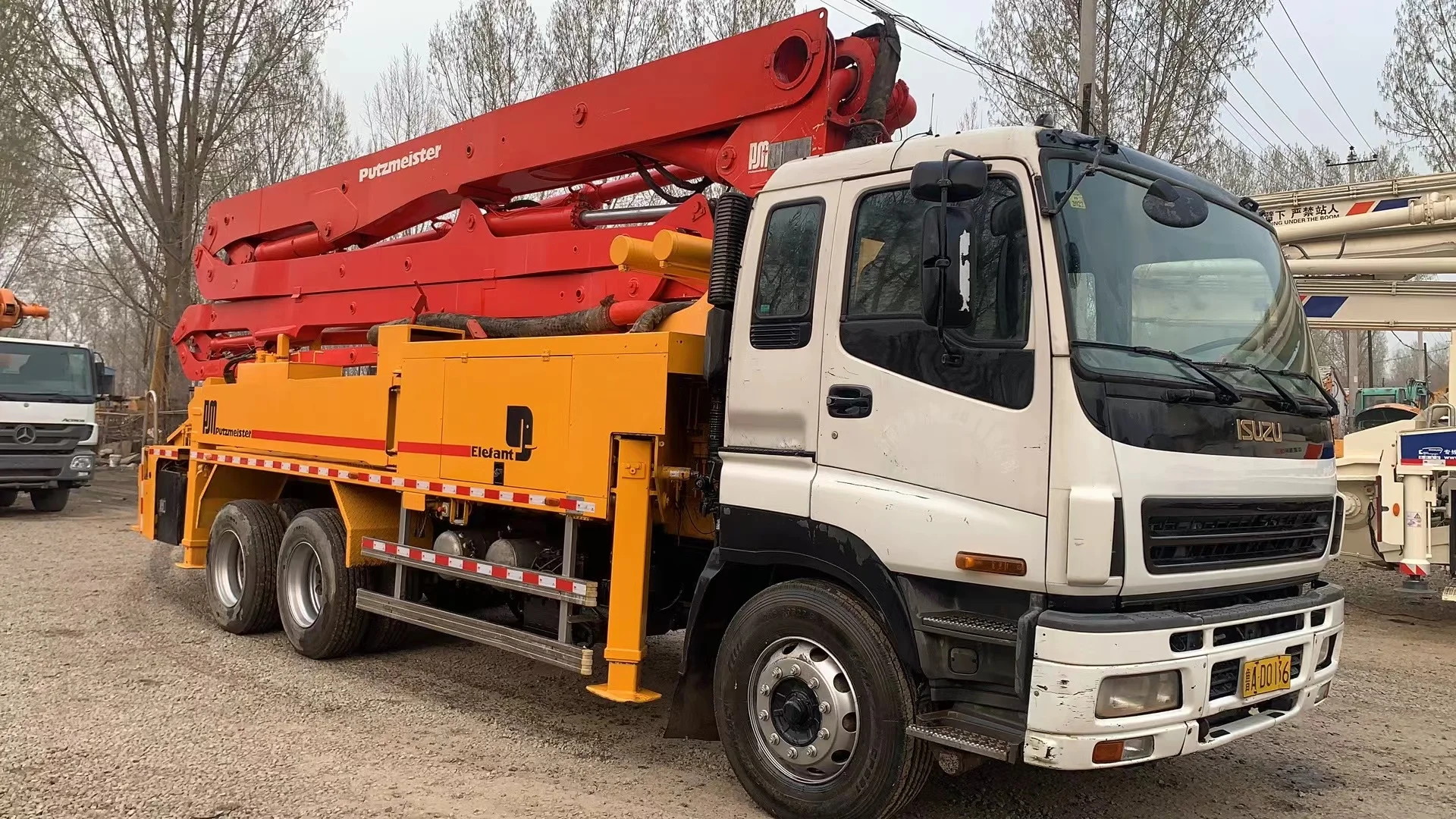 Multi Hot sale used Putzmeister x ISUZU 38 meters hydraulic concrete pump truck