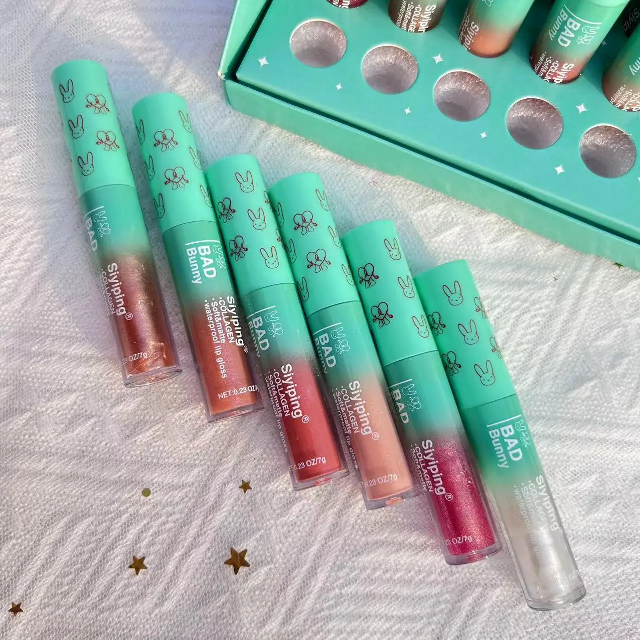 Wholesale 24 pc bad bunny Lip gloss 6 color base Empty lip gloss Tube containers lip gloss packaging Cosmetic Lipstick set