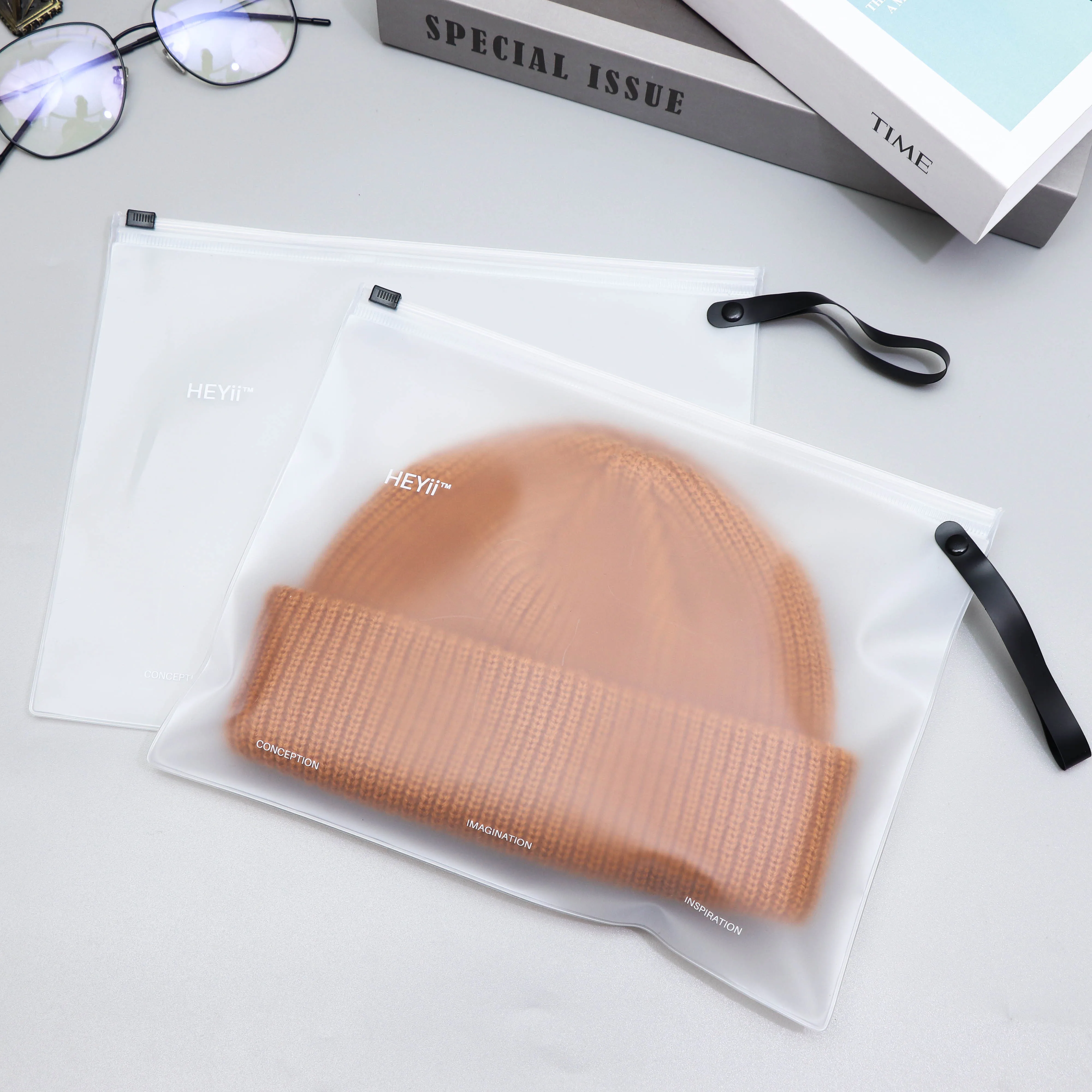 Биоразлагаемая Водонепроницаемая полиэтиленовая матовая сумка на молнии для купальников одежда пластиковый пакет упаковочная с ручкой