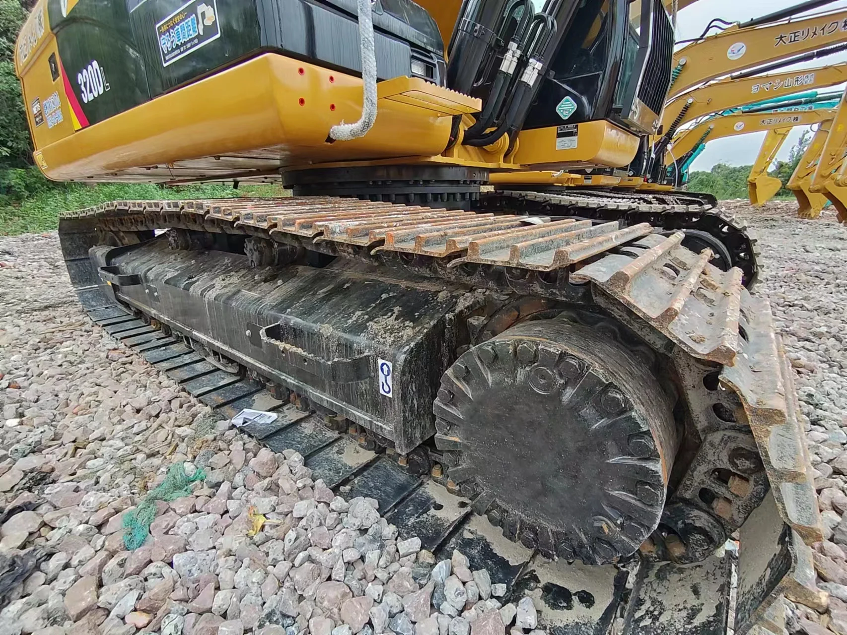 Экскаватор Caterpillar 320d L