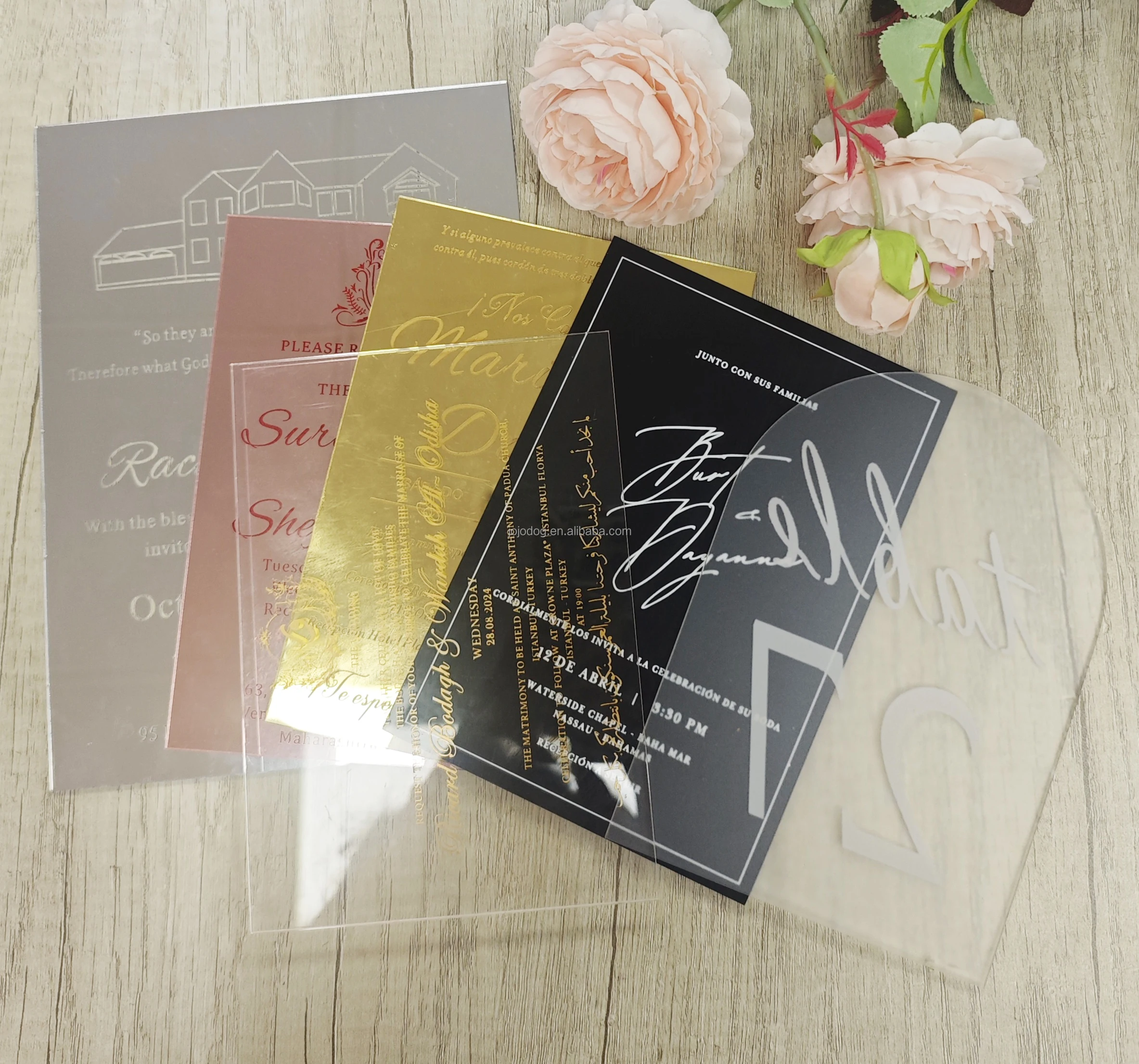 Luxury Gold Masked Ball Styles Sweet 16 Invite Quinceanera Acrylic Invitation With Purple Flowers Printing