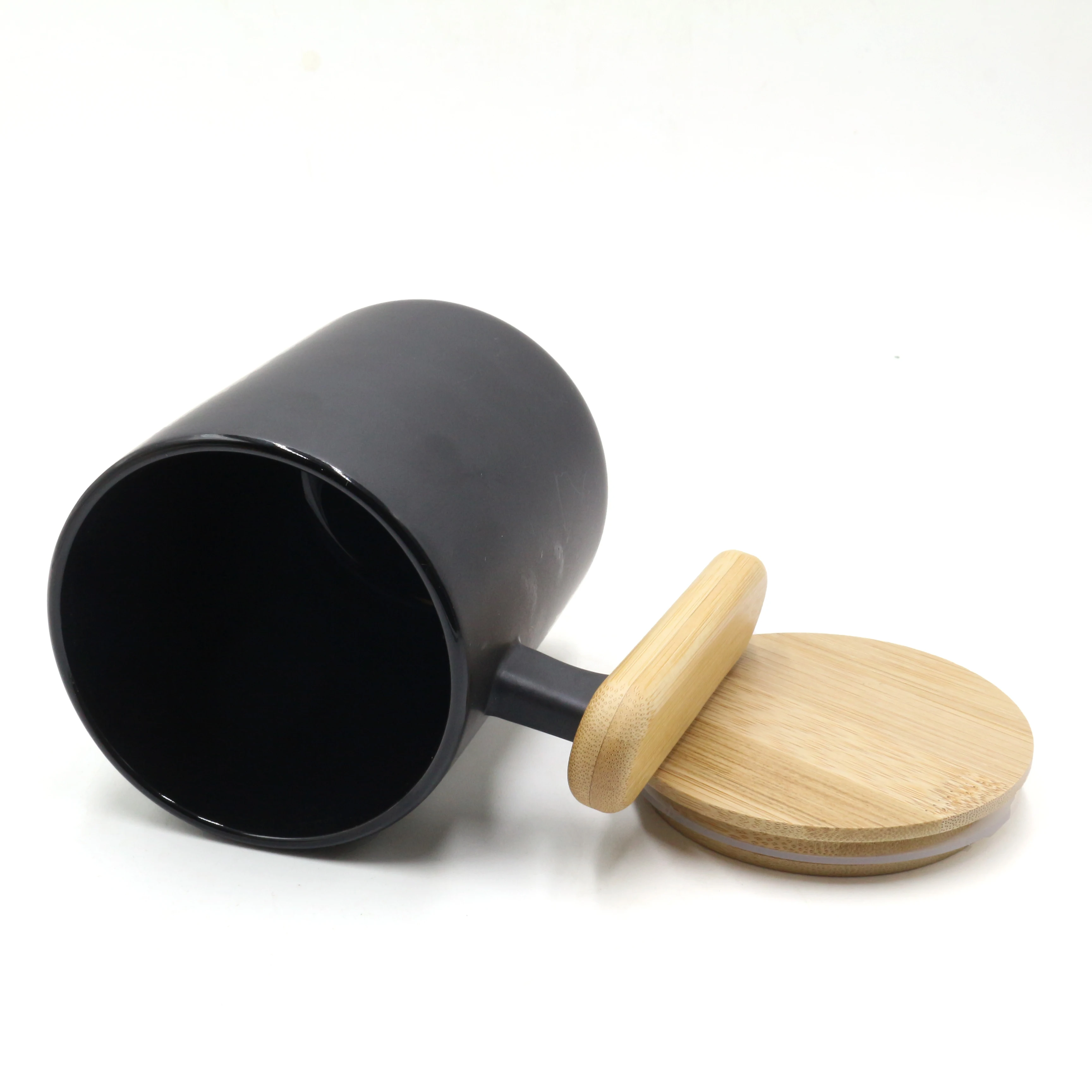 Wholesale Custom Nordic Bamboo Lid Ceramic Cup With Wooden Handle Ceramic Coffee Gift Mug