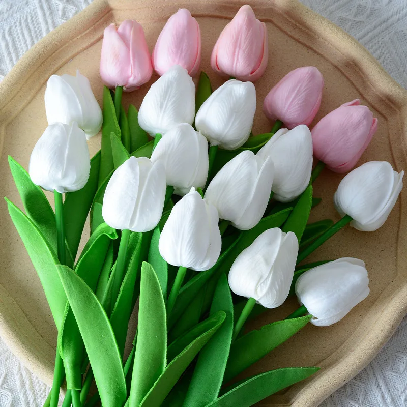 New pu feel tulip simulation flowers real touch tulips outdoor wet decoration shooting props bouquet decoration tulip flowers