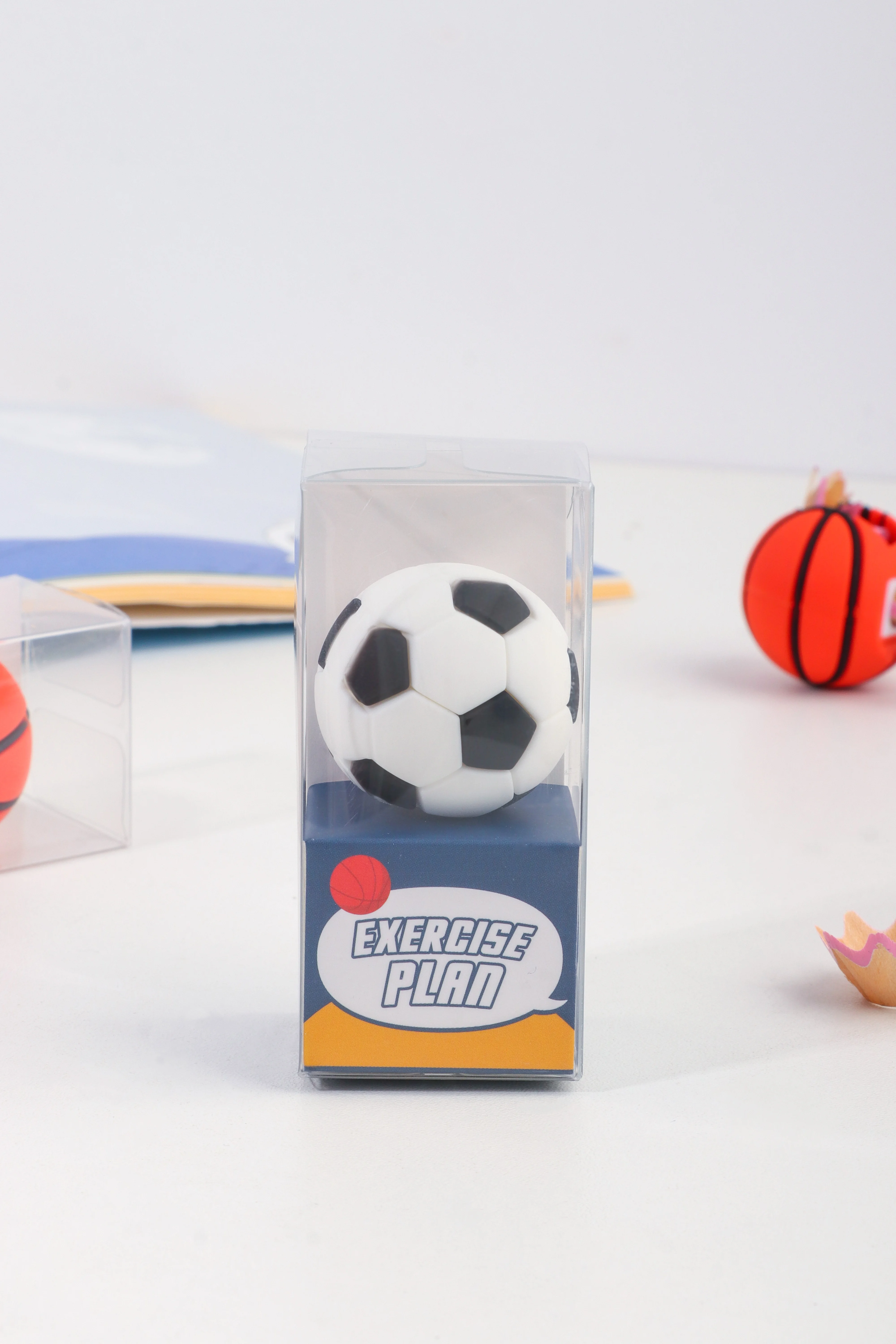 Cartoon cute  shaped rubber creative student portable PET box 3D pencil sharpener papeleria kawaii exercise plan