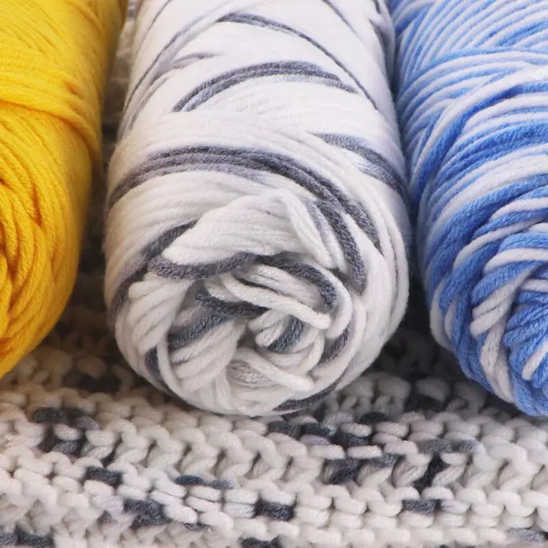 HENGYI 100% Acrylic Hand Knitting Yarn DIY 8 Ply Soft-feeling Anti Pilling Milk Cotton Cheap Manufactory Sale Spun Yarn
