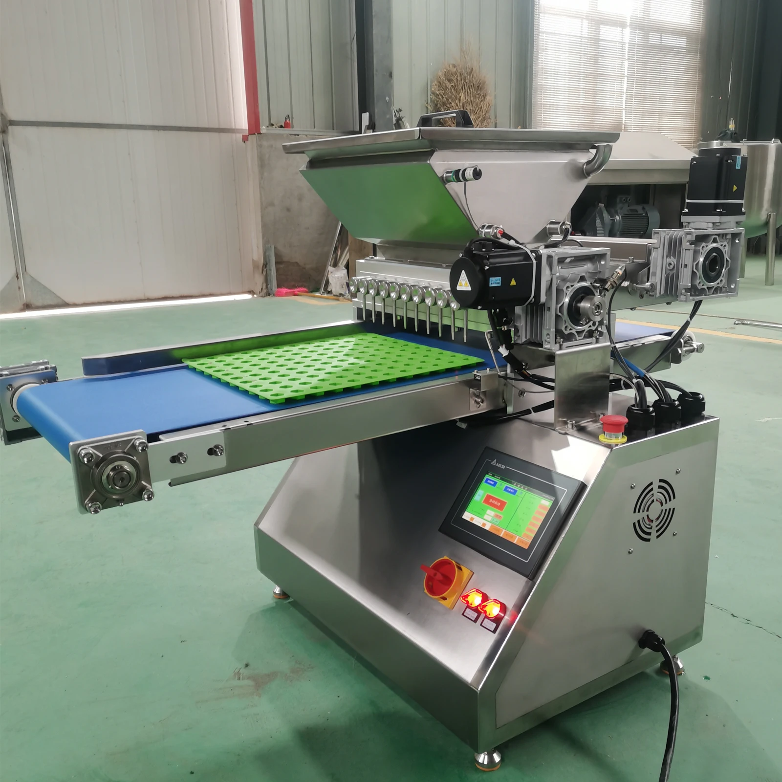 Small Full Automatic Hard Lollipop Chocolate Candy Depositor Fabrication Bonbon Jelly Gummy Bear Sweet Make Machine