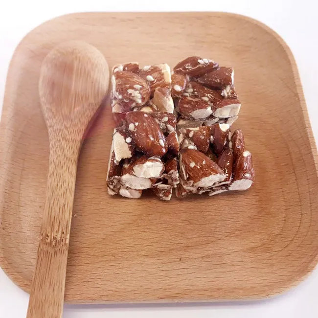 Высокопитательный хрустящий орех миндаля с хрустящим вкусом здоровый закусочные продукты