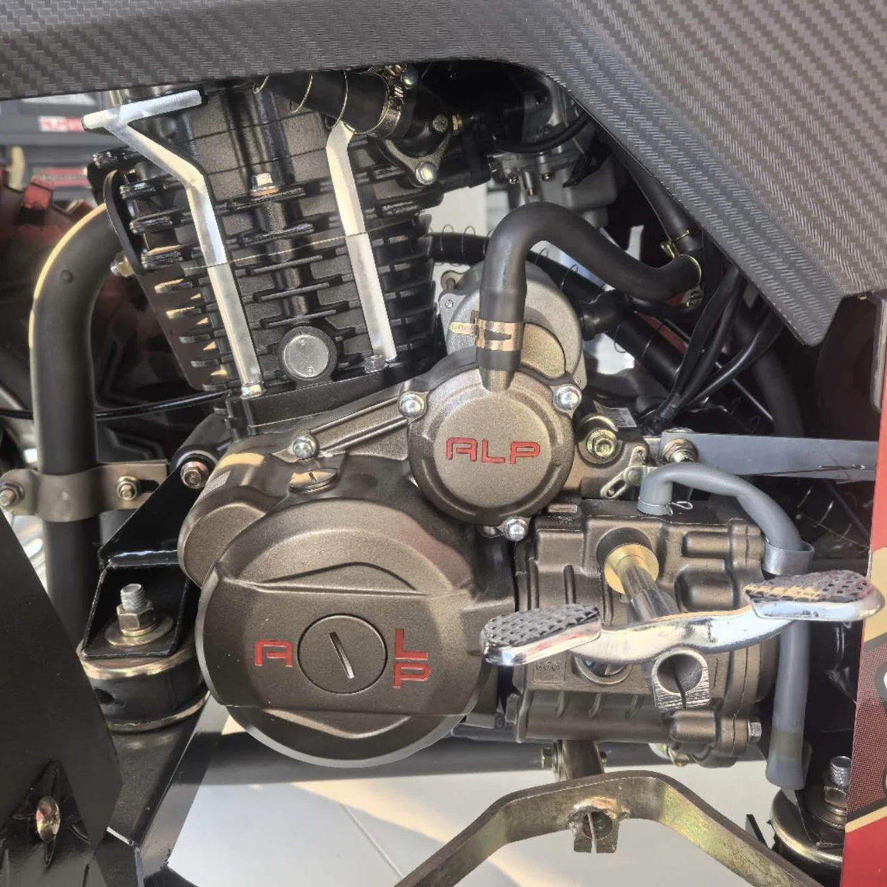 2024 Новый внедорожный четырехколесный мотоцикл 200cc 250cc 300cc 4x4 внедорожник квадроцикл для продажи